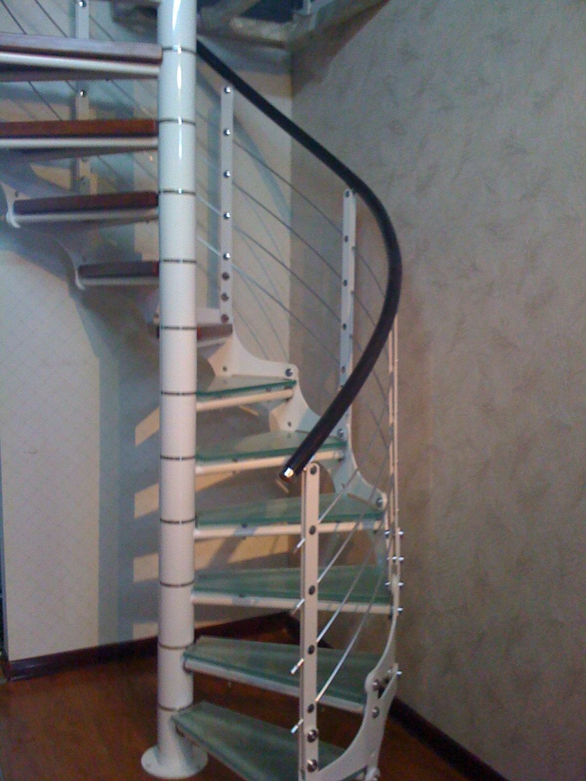 钢结构旋转楼梯构造原理是怎样的？
